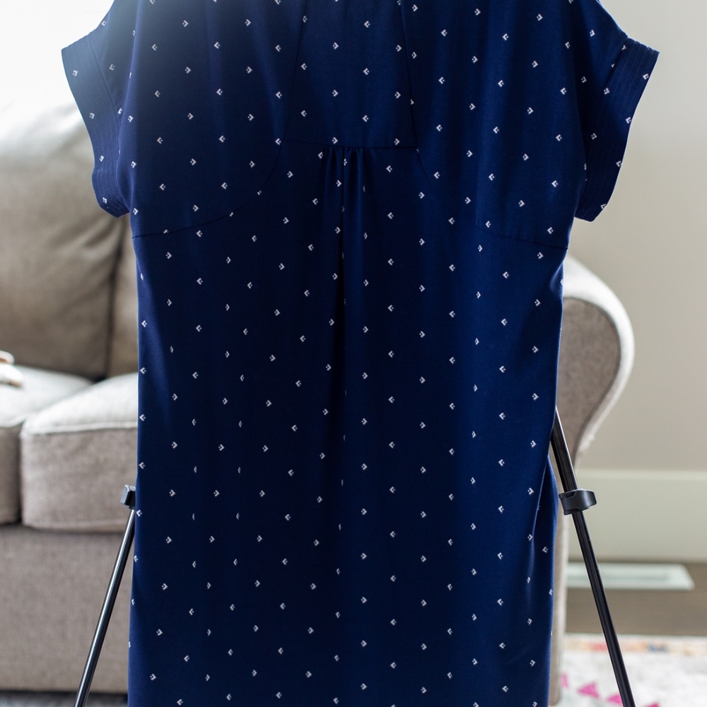Loyal Hana Cybelle Maternity Nursing Shirt Dress Size S Small Navy Blue Arrow - Picture 3 of 5